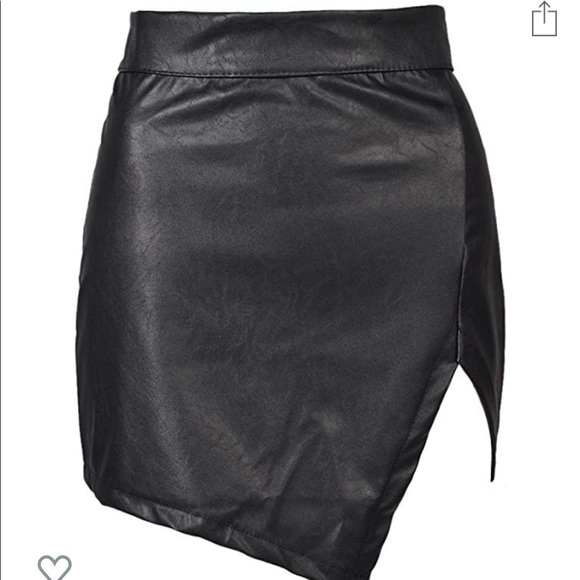 Dresses & Skirts - Cute Black Skirt